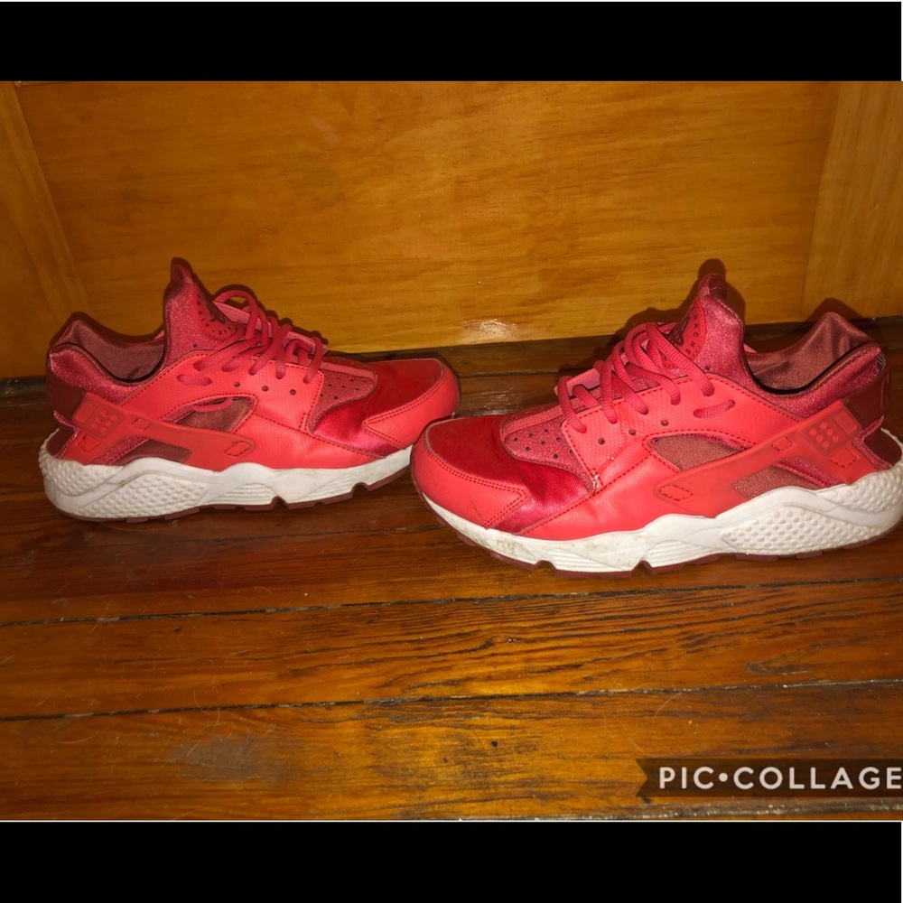 🛑 SOLD 👟Nike Huarache sneakers women